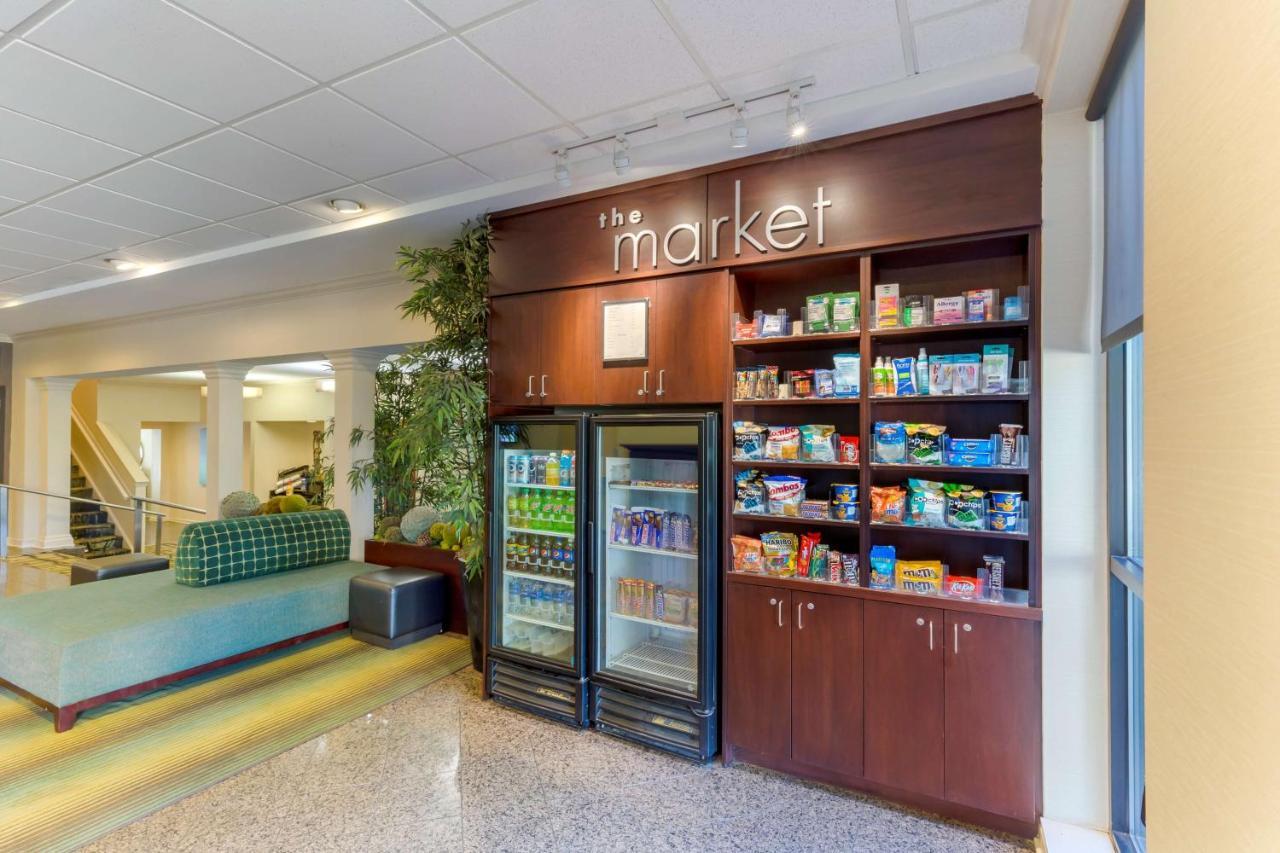 Best Western Plus Cary - Nc State Eksteriør billede
