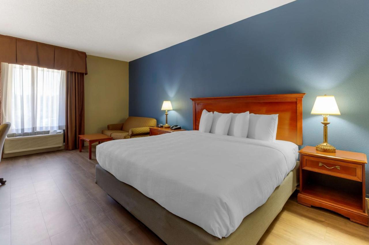 Best Western Plus Cary - Nc State Eksteriør billede