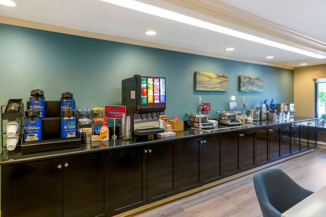 Best Western Plus Cary - Nc State Eksteriør billede